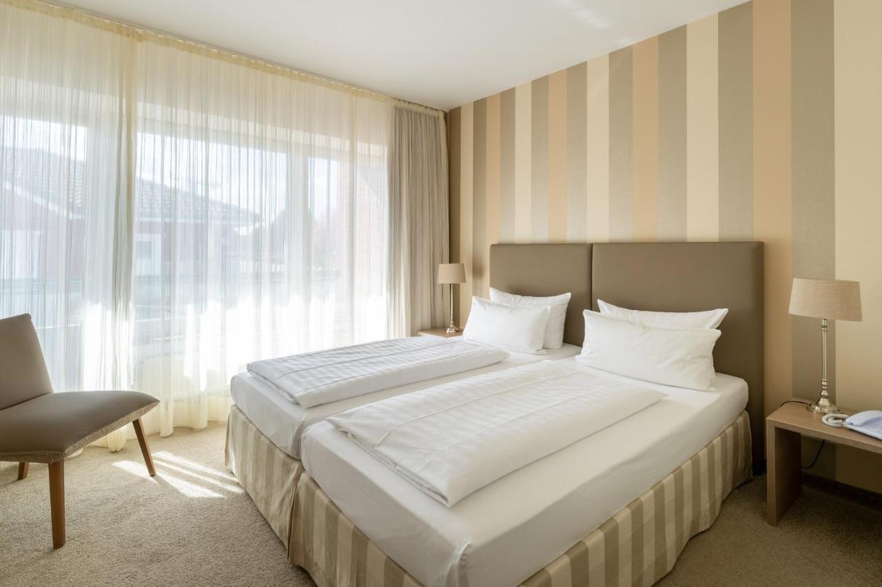 Hotel Am Schlosspark Garni Husum  Extérieur photo